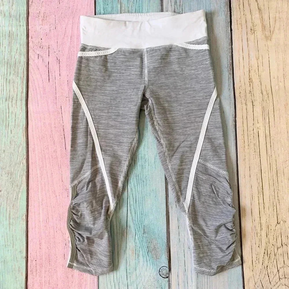 Lululemon capri pants - Picture 3 of 10
